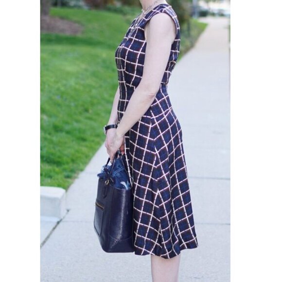 J Crew Silk Dress 10 Black Sleeveless A-Line Flare Knee Length Windowpane - Picture 6 of 11